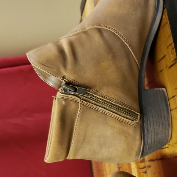 American Rag Cie zip up booties - Picture 7 of 8